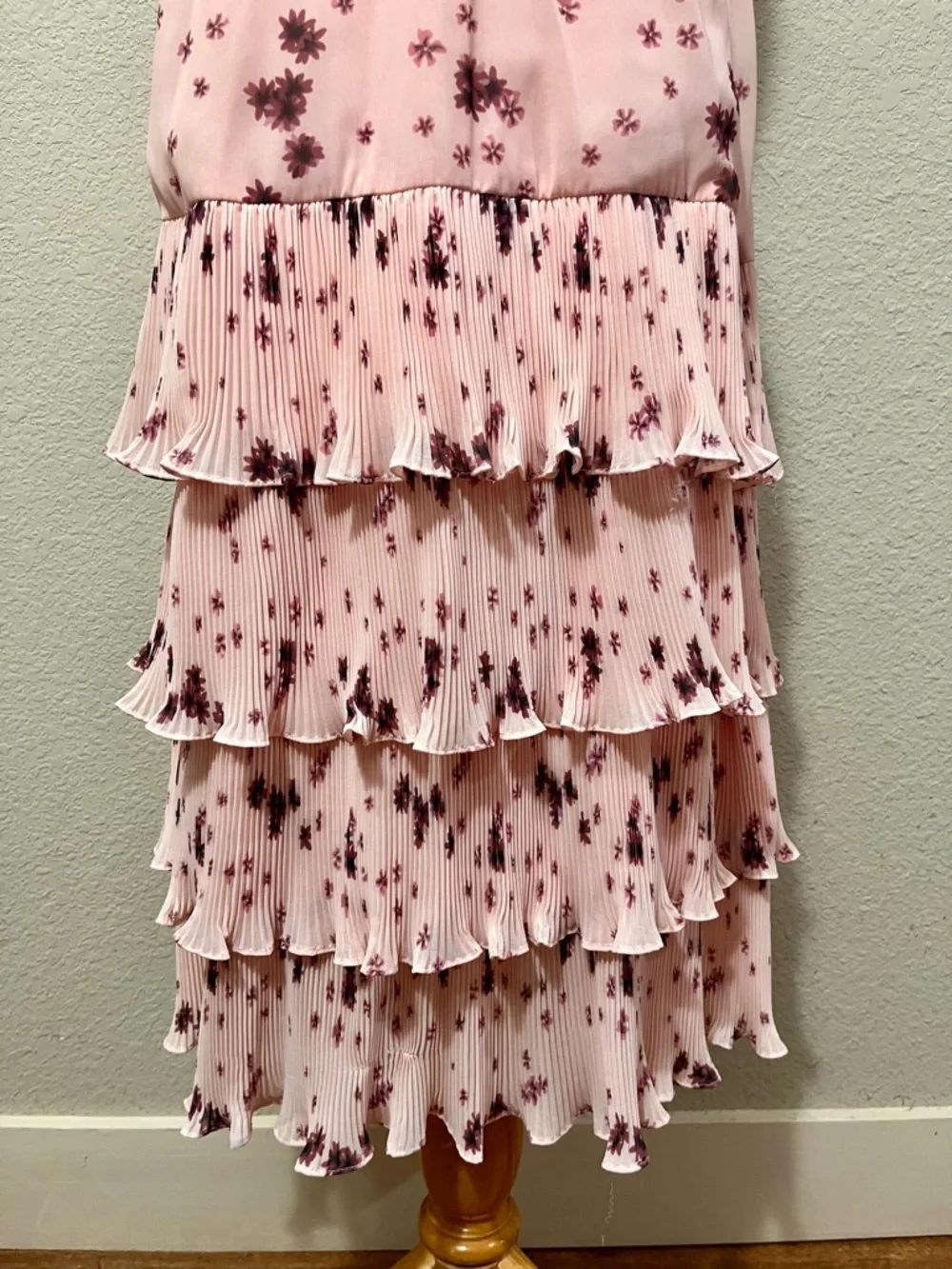LuLu’s Pink Floral Halter Tiered Midi Dress - Picture 4 of 7